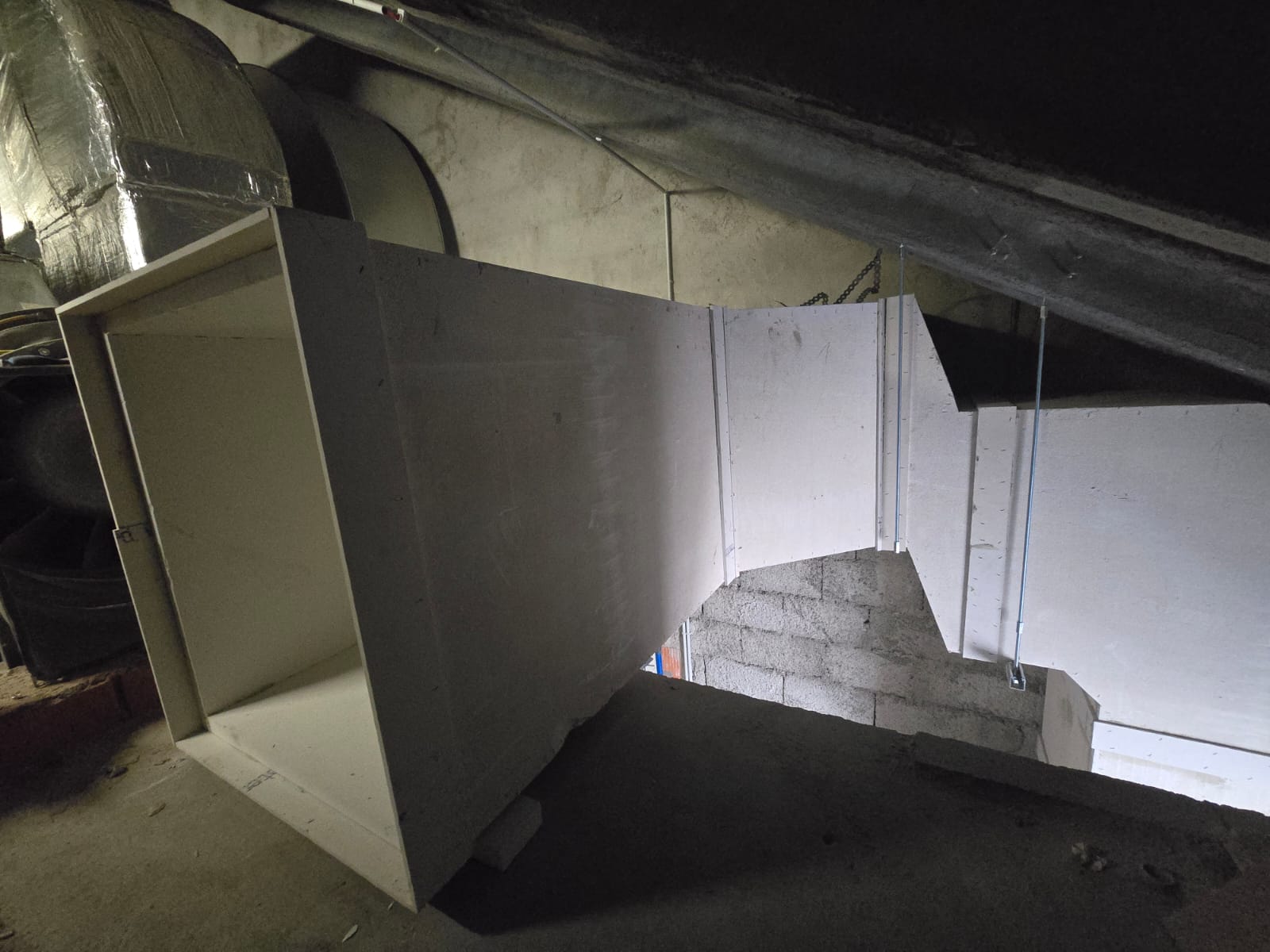 Feuerwiderstandsfähiger Entrauchungskanal (MRA) H+M Deggendorf gallery